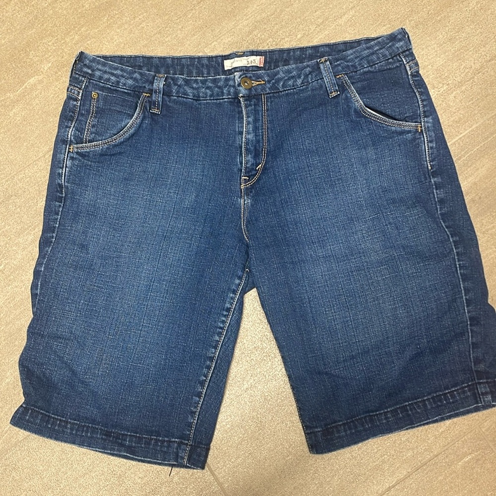 Levi shorts